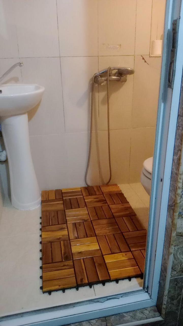 Harmony Backpackers Hostel Batumi Room photo